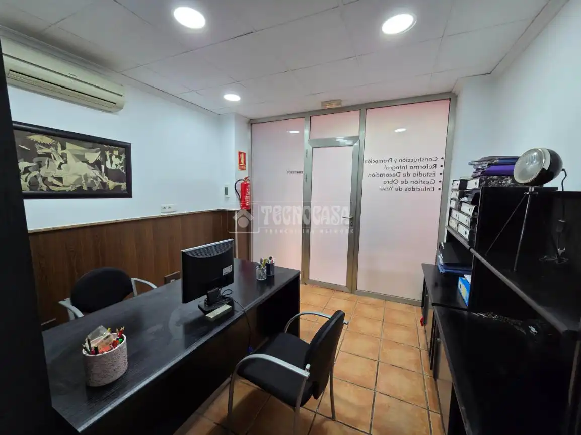 Oficina de alquiler en Juzgados