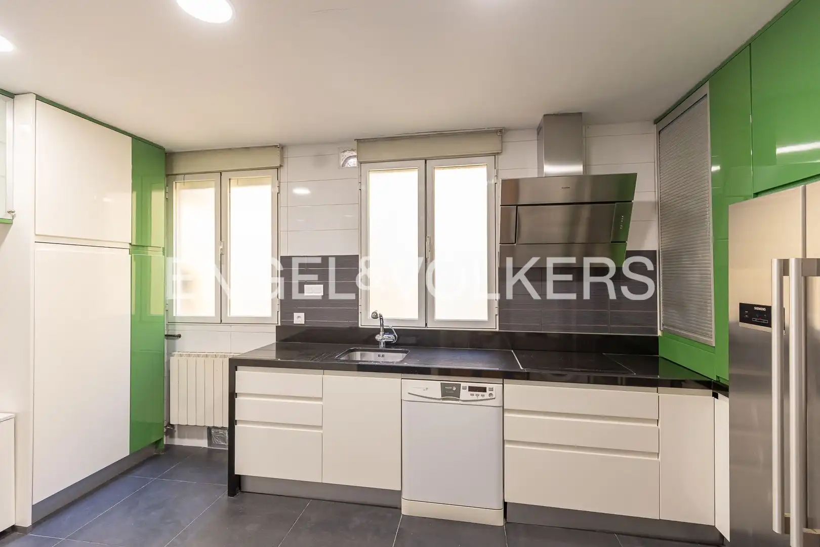 Kitchen of Flat for rent in Madrid  with Heating