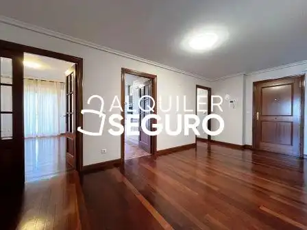 Piso de alquiler en Bilbao  con Calefacción y Terraza