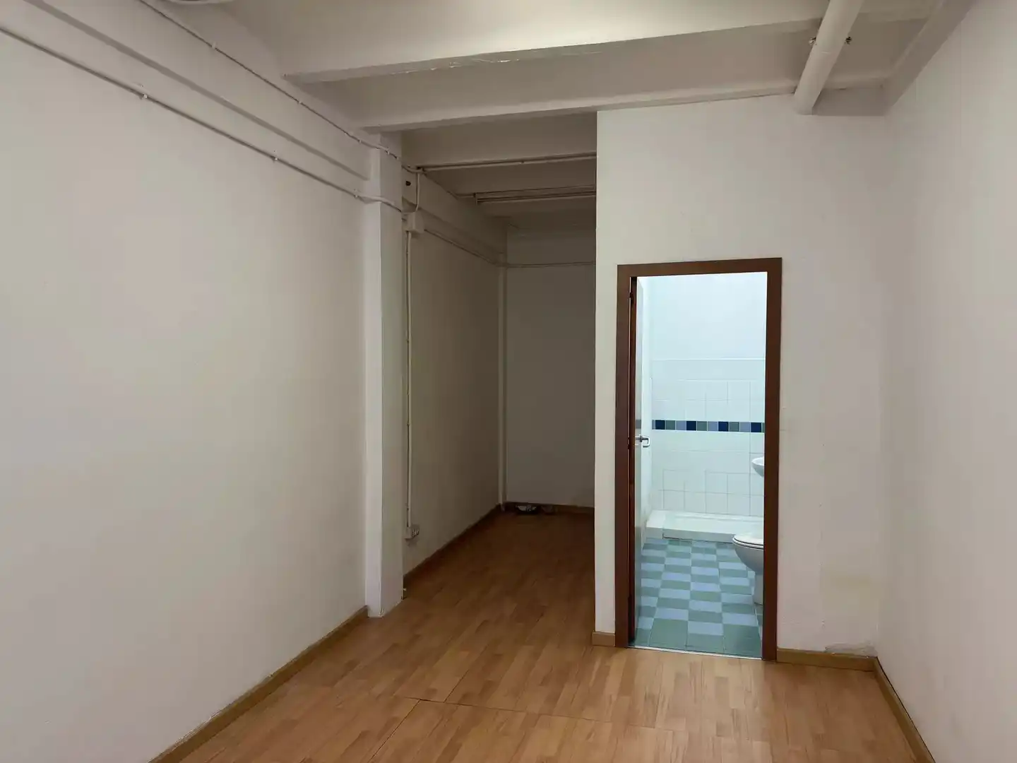 Local comercial de lloguer a Eixample Sud – Migdia, imagen 2