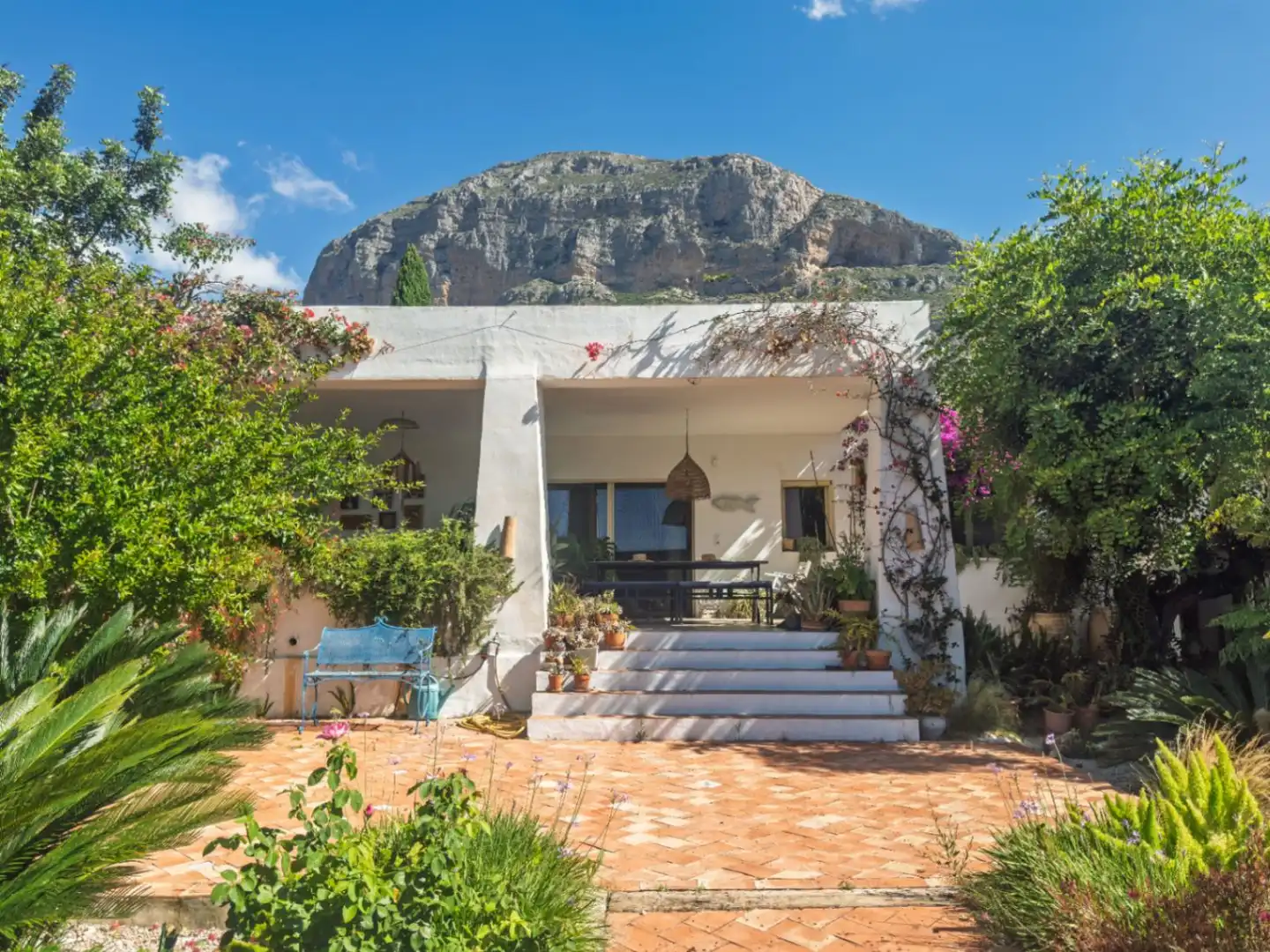Vista exterior de Casa o xalet en venda en Jávea / Xàbia amb Aire condicionat, Calefacció i Jardí privat