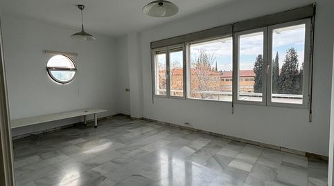 Foto 2 von Wohnung zur Miete in Calle Calle María Auxiliadora, Barrio de Zaidín, Granada Capital