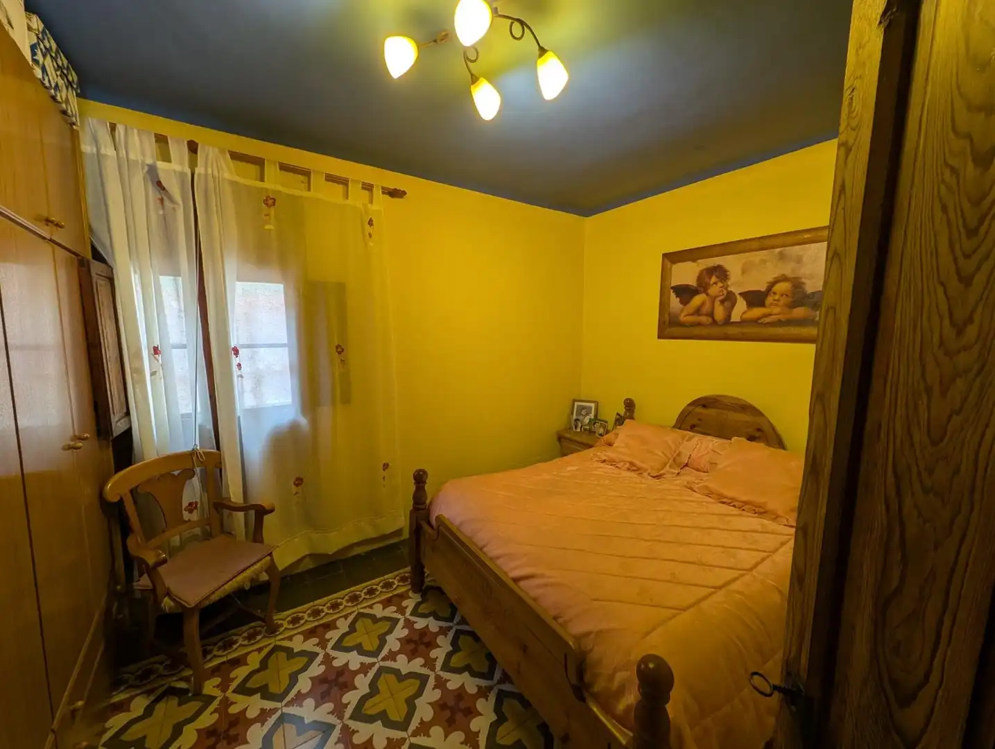 Habitación de Casa adosada en venta en La Nucia con Calefacción, Jardín privado y Amueblado