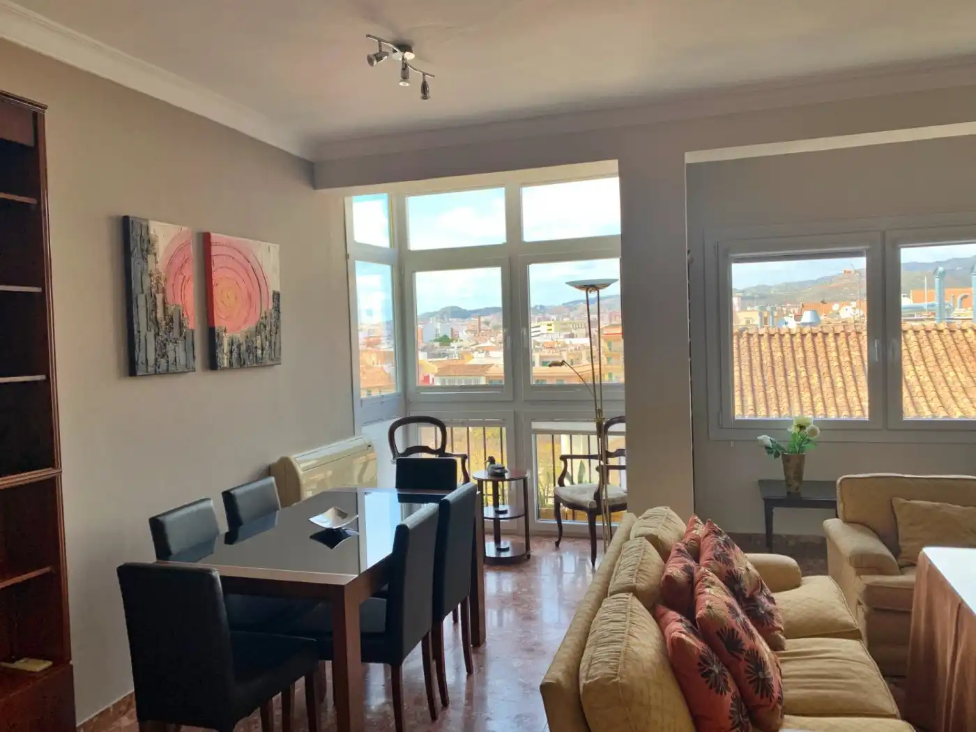 Comedor de Piso de alquiler en Málaga con Aire acondicionado, Calefacción y Amueblado