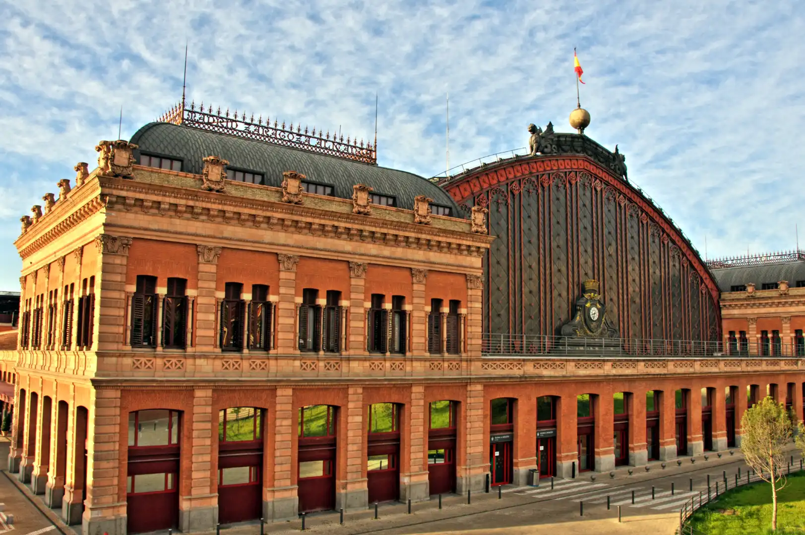 Außenansicht von Dachboden zum Verkauf in Madrid mit Klimaanlage, Heizung und Terrasse