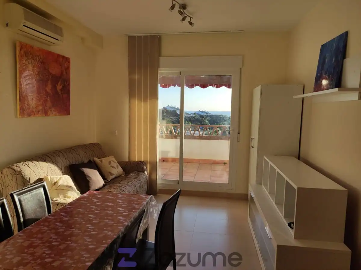 Habitación de Piso de alquiler en Vélez-Málaga con Aire acondicionado, Calefacción y Jardín privado