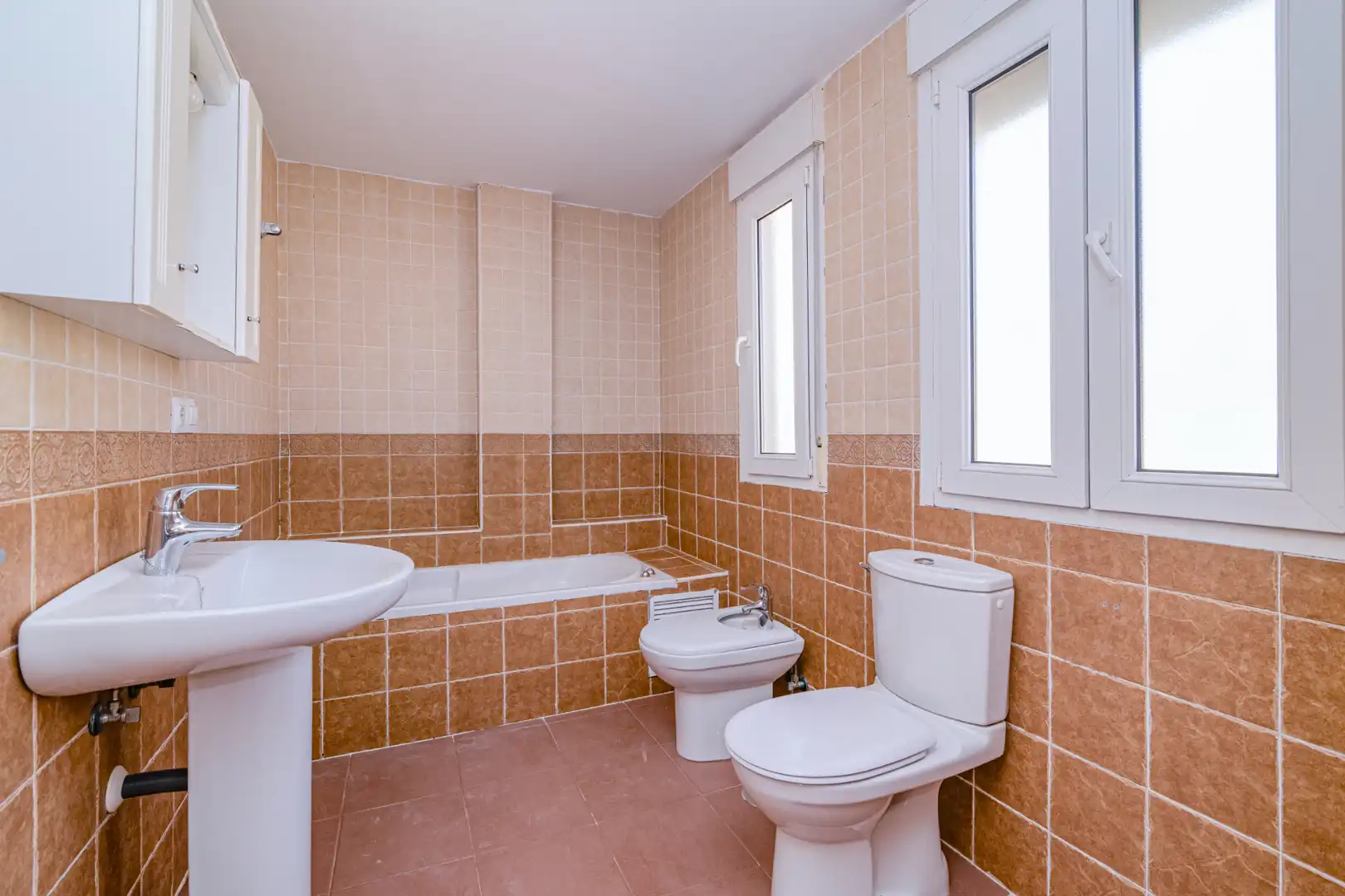 Casa bifamiliare con terrazza in vendita a Calle Río Monachil 7, imagen 11