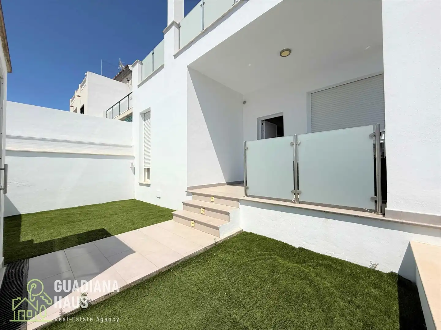 Chalet con jardín en venta en BRASIL 0, imagen 3