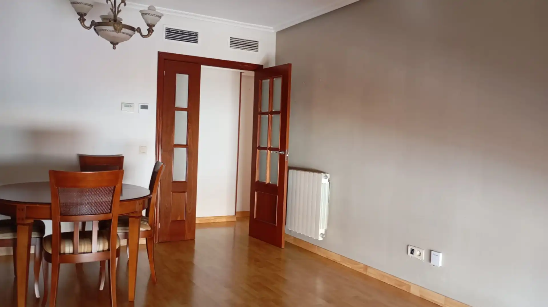 Piso de alquiler en Zaragoza con Aire acondicionado, Calefacción y Trastero
