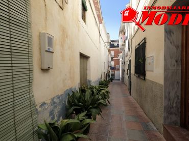 House with garden for sale in Padul