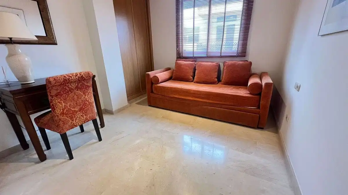Sala d'estar de Apartament de lloguer en Marbella amb Aire condicionat, Calefacció i Terrassa
