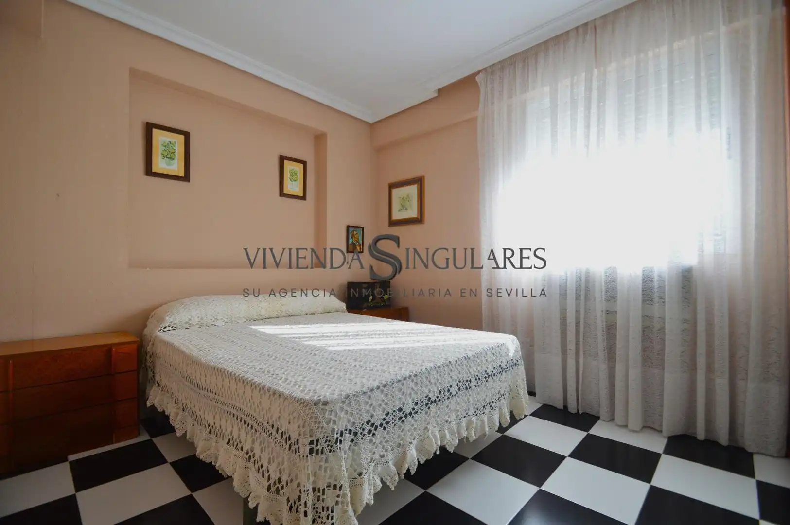 Bedroom of Flat for sale in Sevilla  with Air Conditioner and Heating
