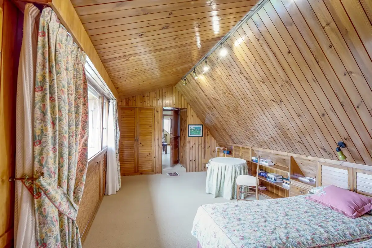 Dormitori de Casa o xalet en venda en Sada (A Coruña) amb Calefacció, Jardí privat i Parquet