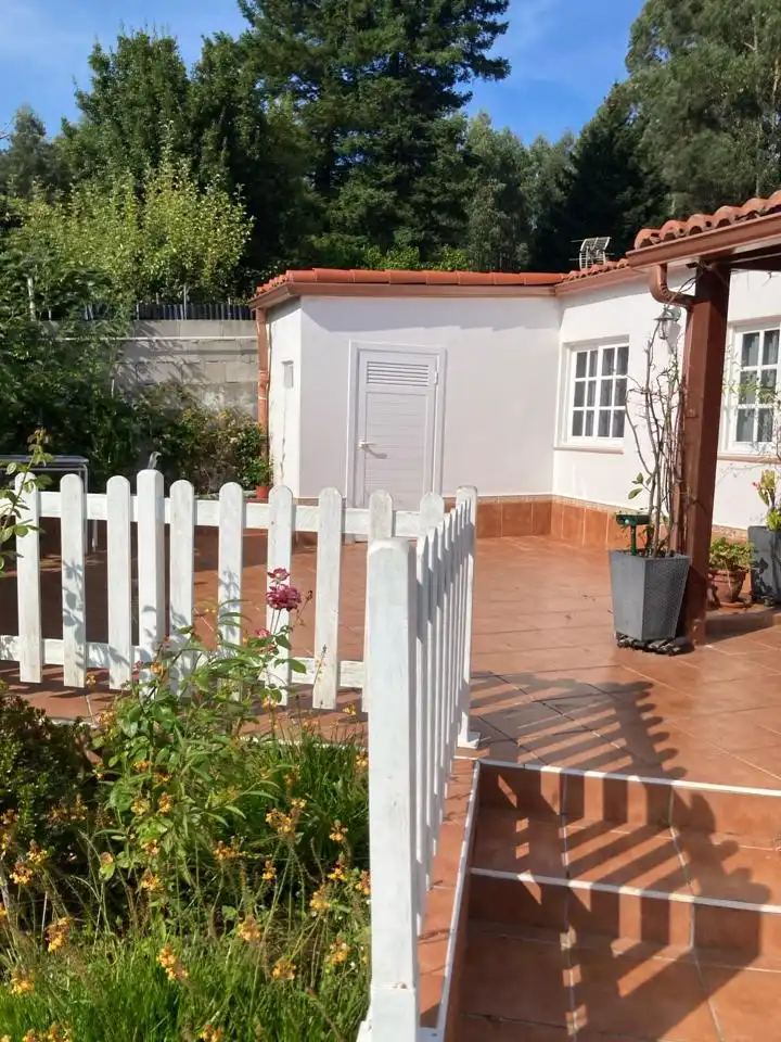 House with pool for sale in Rúa Denosiña, Oleiros, España, imagen 11