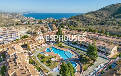 Außenansicht von Einfamilien-Reihenhaus zum verkauf in El Campello mit Klimaanlage und Balkon