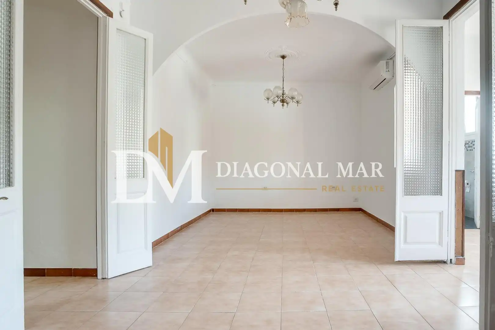 Comedor de Piso en venta en Barcelona con Aire acondicionado y Alarma