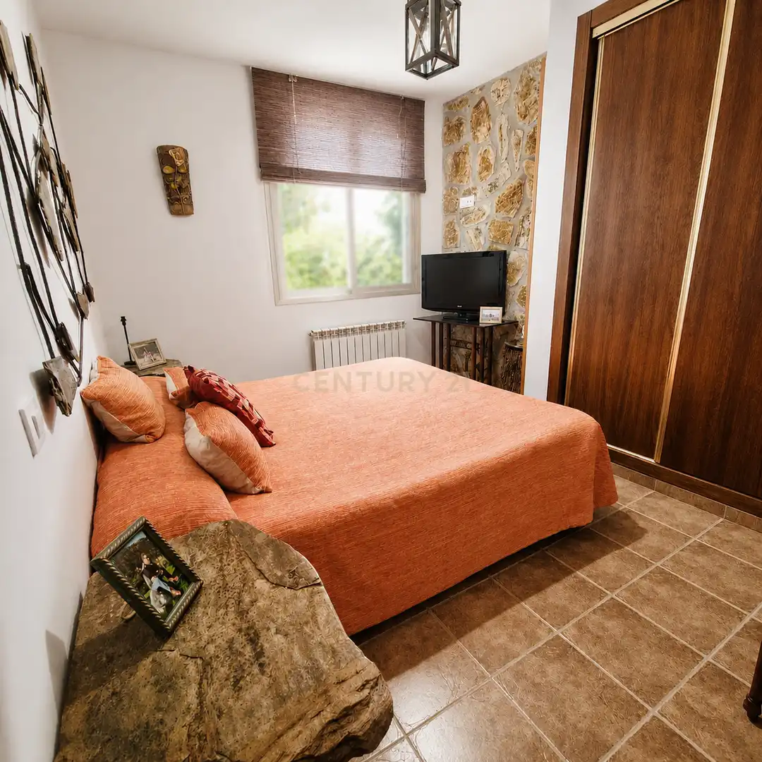 Dormitori de Casa o xalet en venda en Erustes amb Aire condicionat