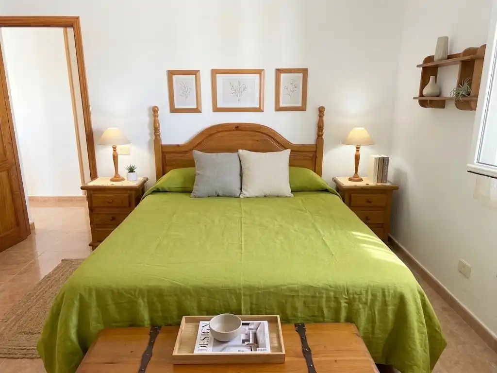Dormitori de Casa o xalet en venda en La Oliva amb Jardí privat, Terrassa i Moblat
