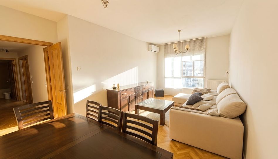 Piso de alquiler en Calle de Miguel Ángel Asturias, Sanchinarro - Imagen 5