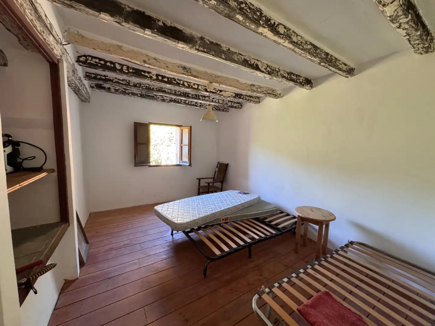 Habitación de Finca rústica en venta en Albanyà con Jardín privado, Terraza y Trastero