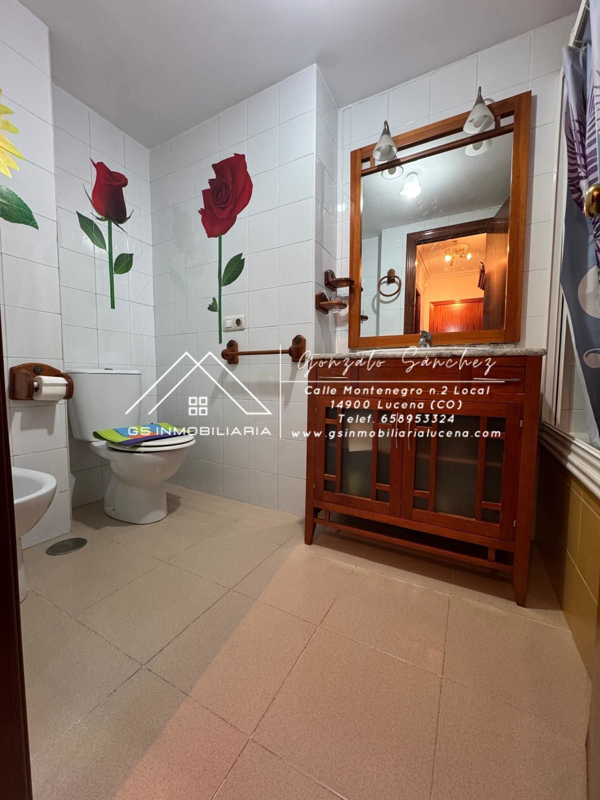 Baño de Piso en venta en Lucena con Trastero