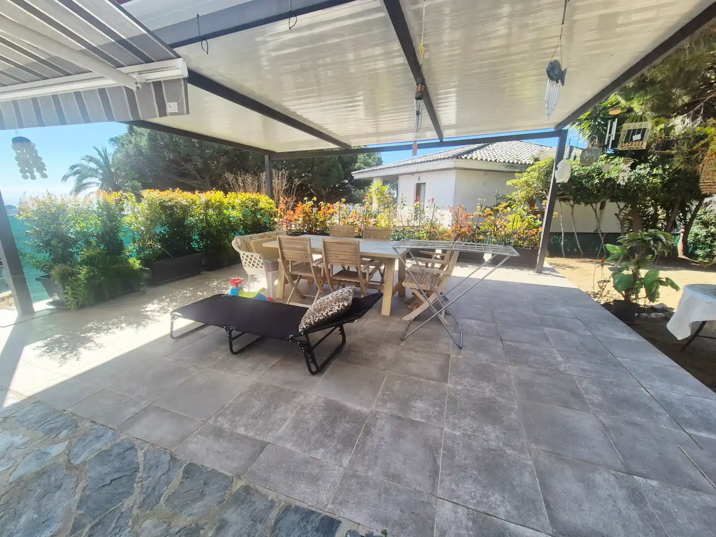 Casa con terraza en venta en Carrer Llorenç Trias 13, imagen 3