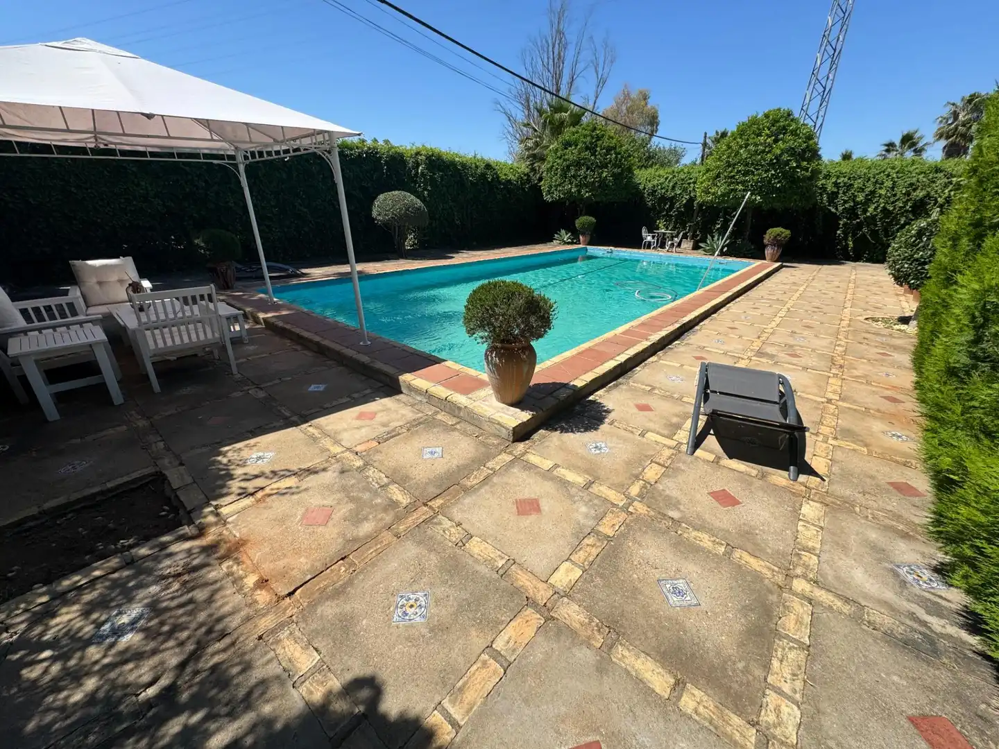 Piscina de Casa o chalet en venta en Dos Hermanas con Aire acondicionado, Jardín privado y Trastero