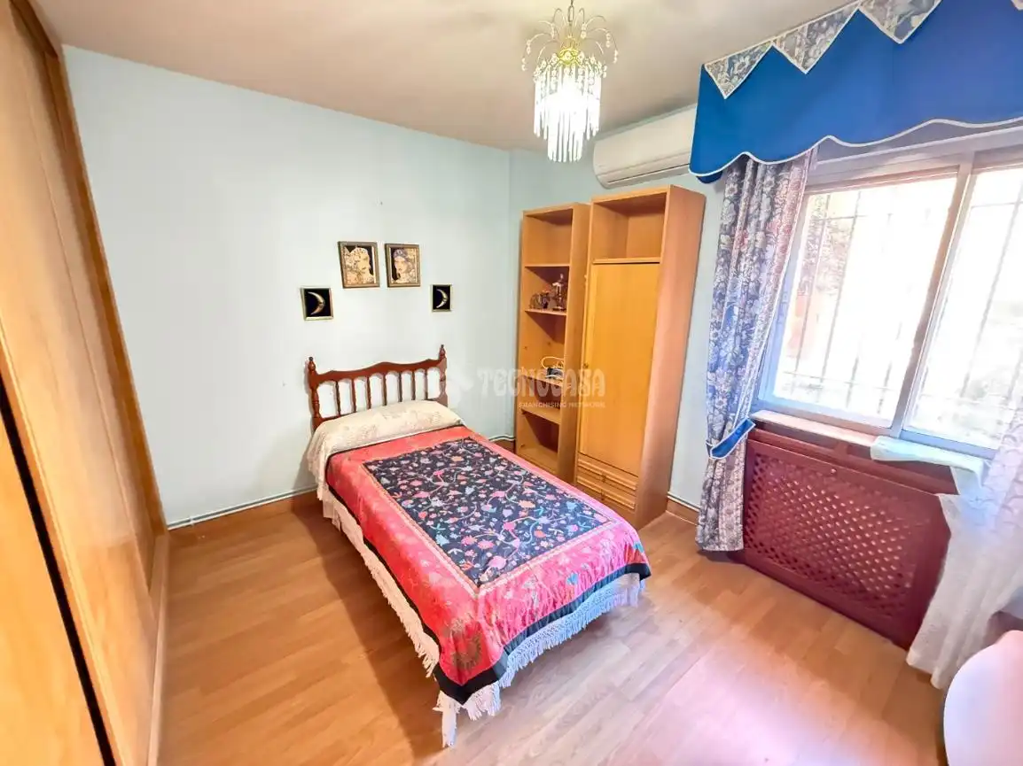 Bedroom of Flat for sale in Alcalá de Henares  with Air Conditioner and Heating