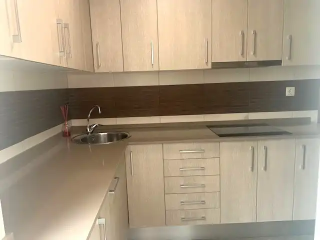 Küche von Dachboden zum Verkauf in Badalona mit Klimaanlage, Heizung und Terrasse