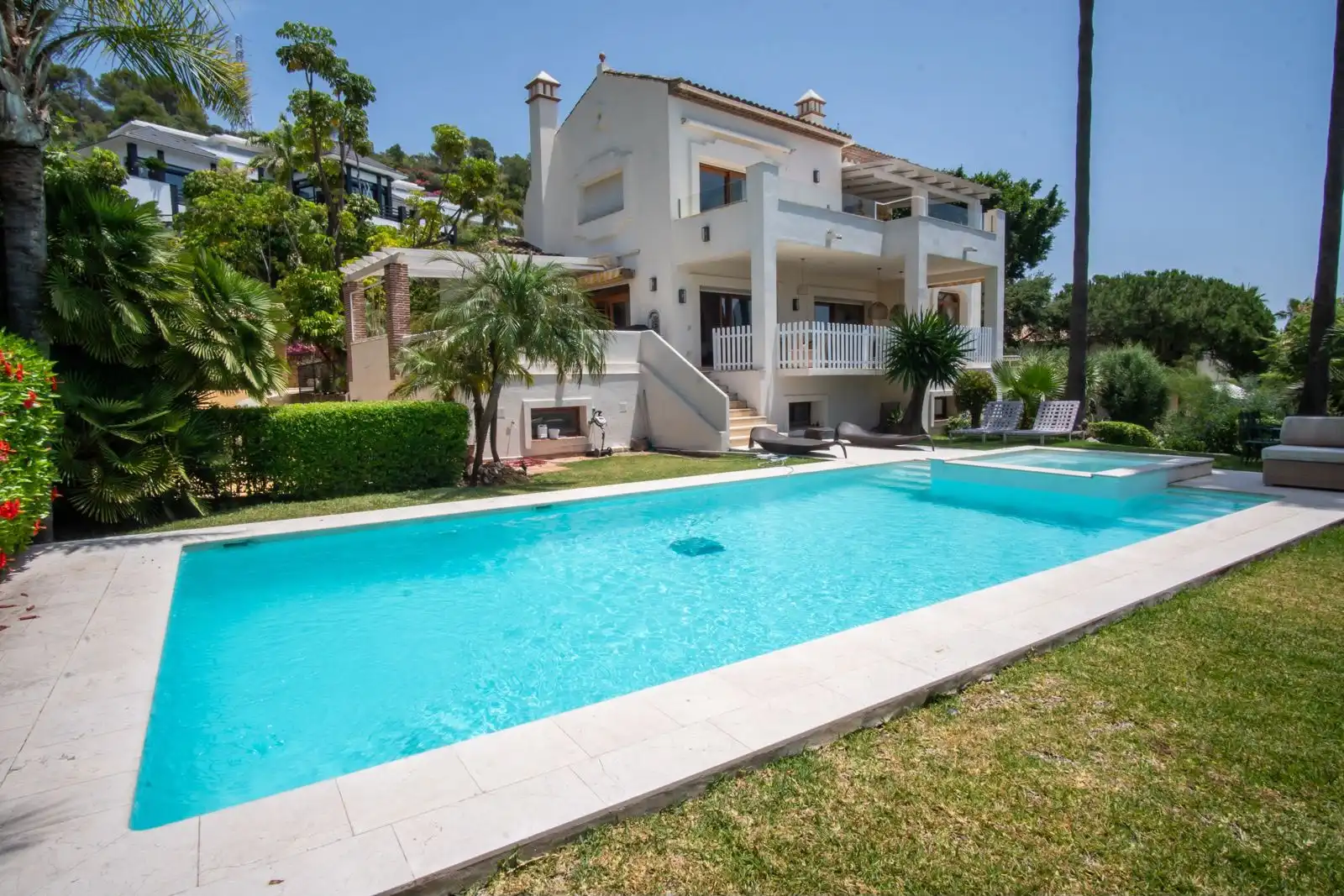 Piscina de Casa o xalet de lloguer en Milla de Oro