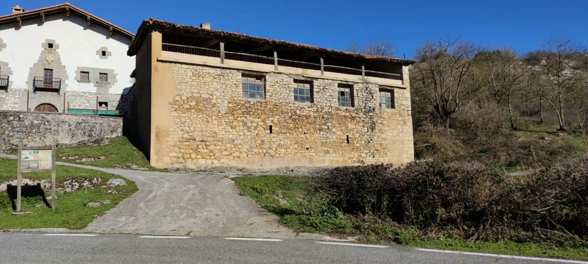 Exterior view of Country homes for sale in Larraun, Navarra