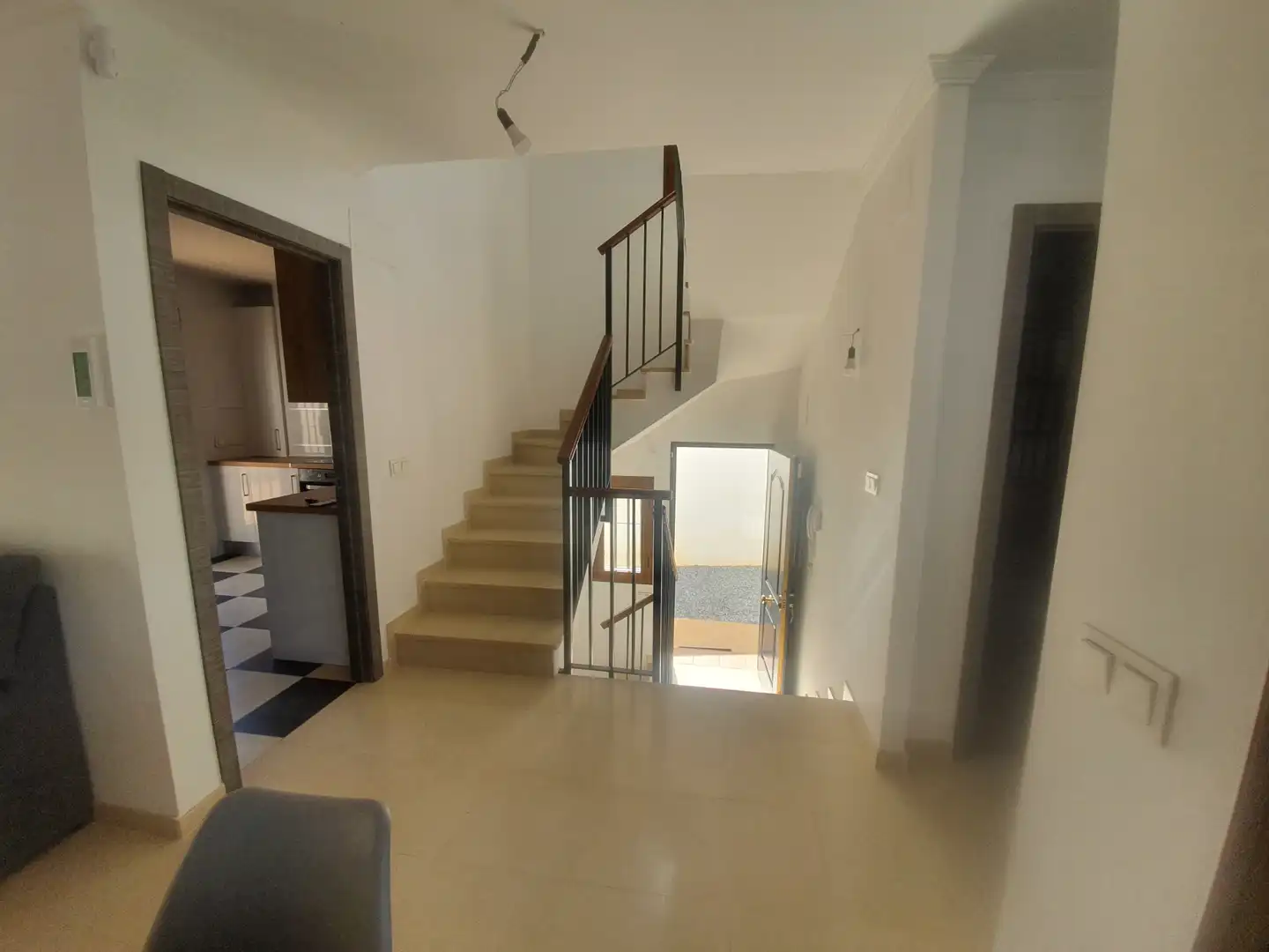 Casa adosada en venda en Guadix amb Terrassa, Traster i Moblat