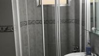 Bathroom of Flat for sale in  Sevilla Capital