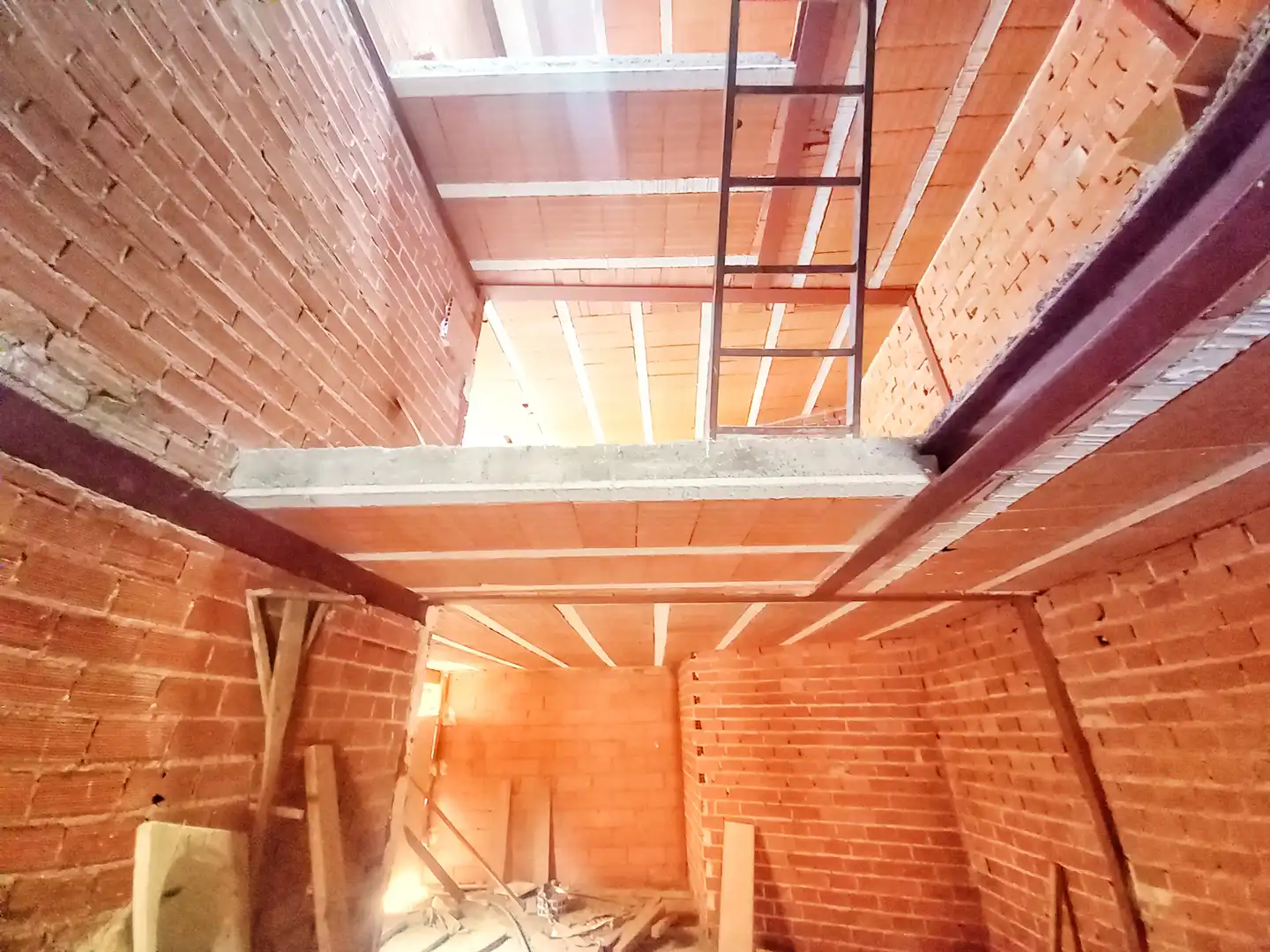 Casa adosada en venta en Calle Olmo, 8, Ayllón