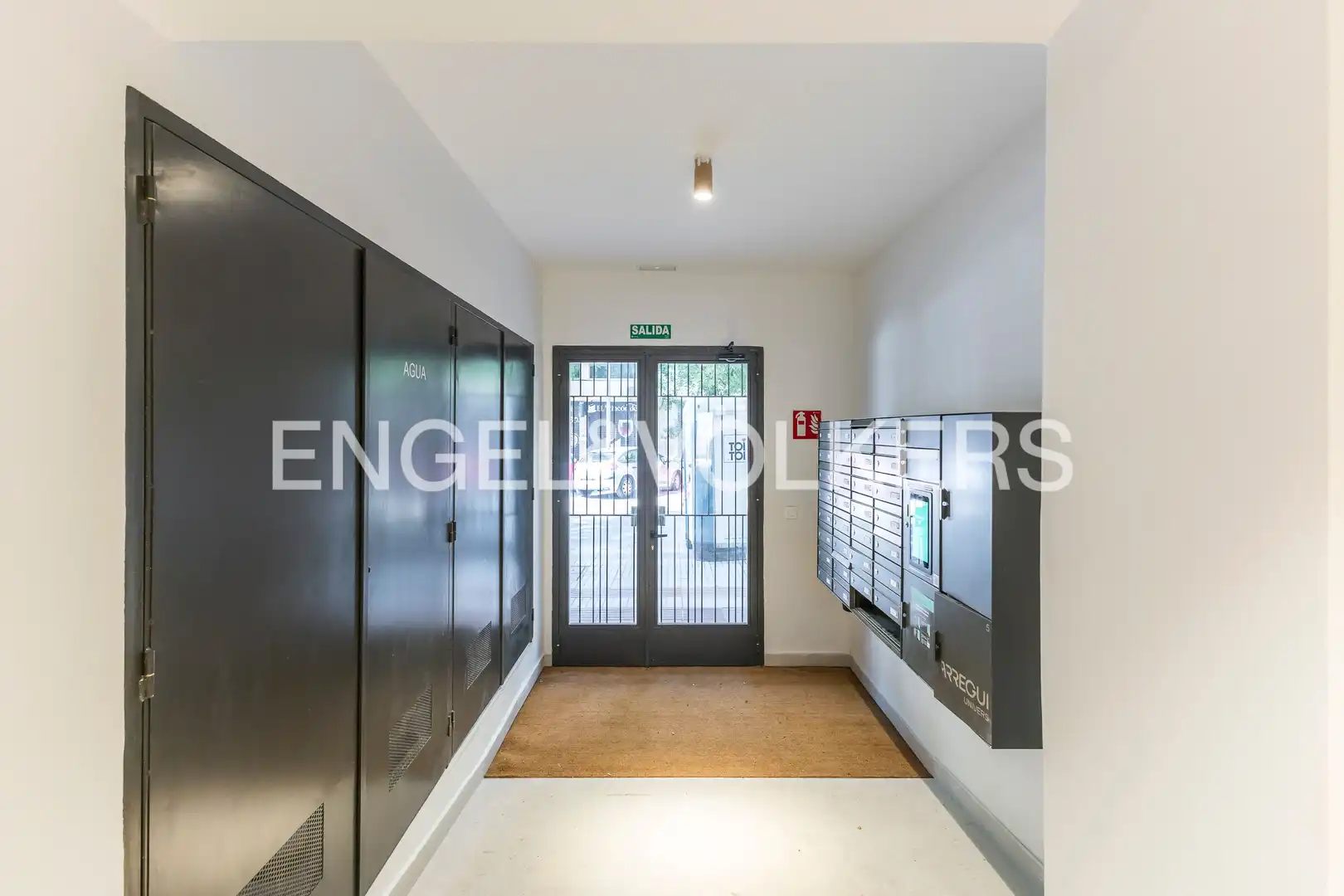 Piso de alquiler en Madrid con Aire acondicionado, Calefacción y Jardín privado