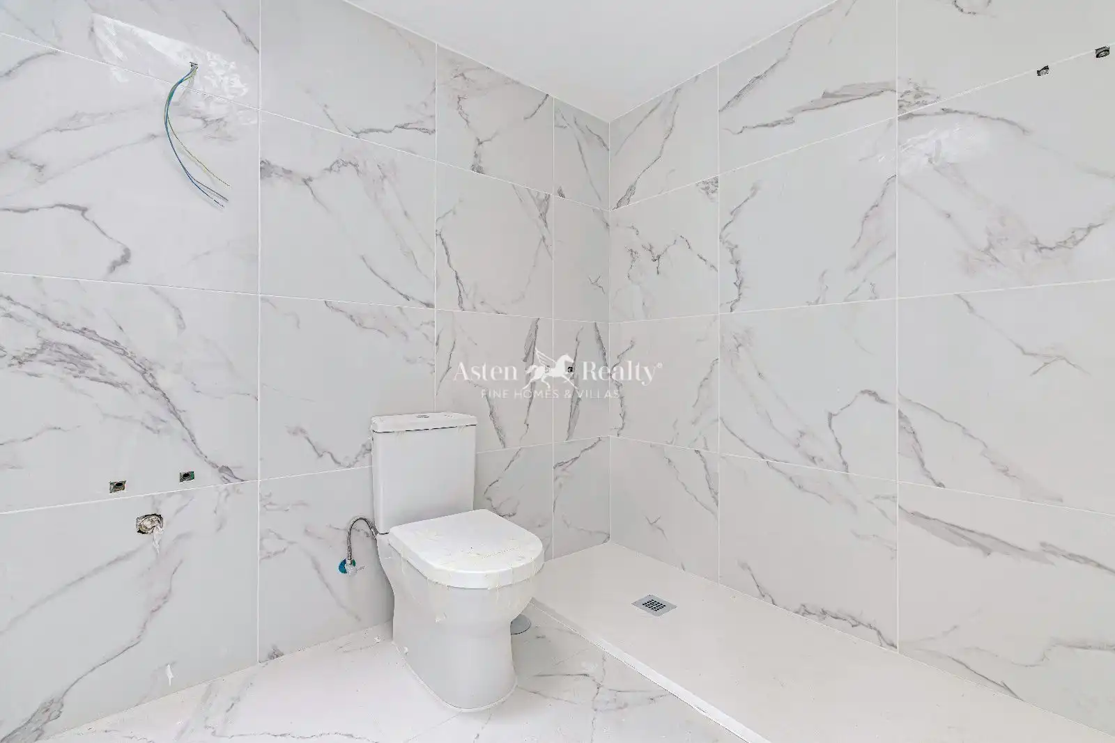 Bathroom of Detached homes for sale in Vilaflor de Chasna  with Air Conditioner, Private garden and Terrace