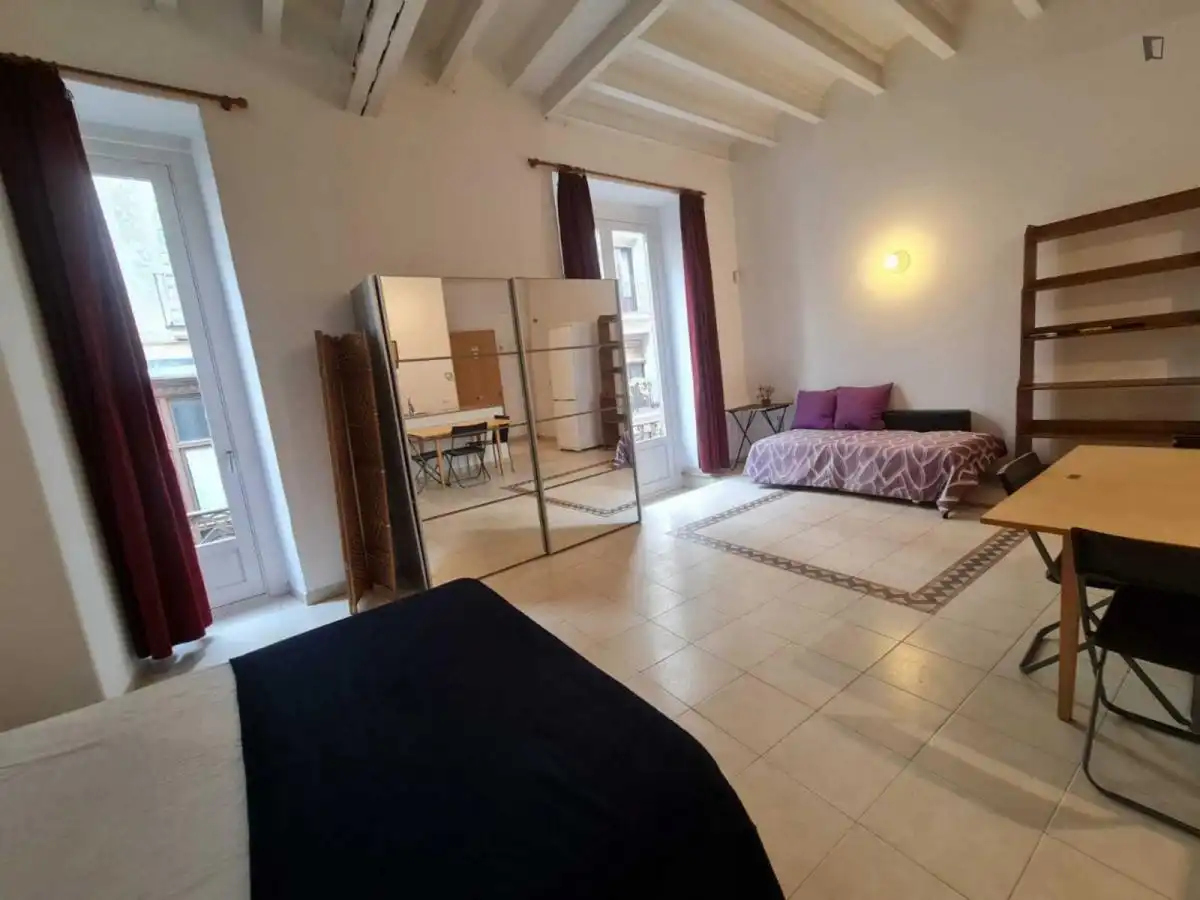 Study for rent in El Raval