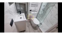 Bathroom of Duplex for sale in Salamanca Capital