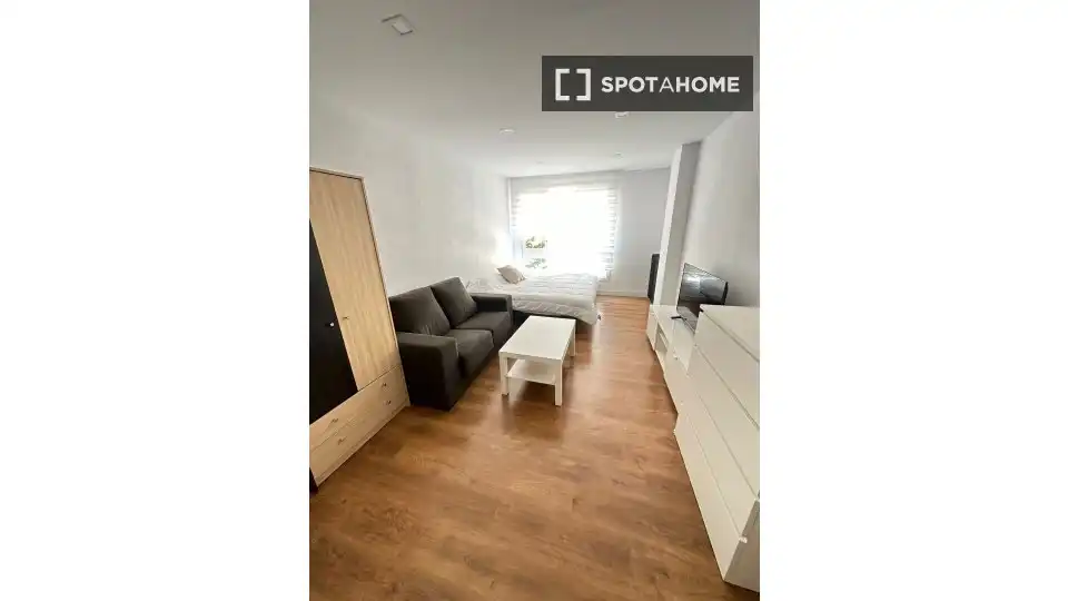 Room in Pamplona / Iruña, Navarra
