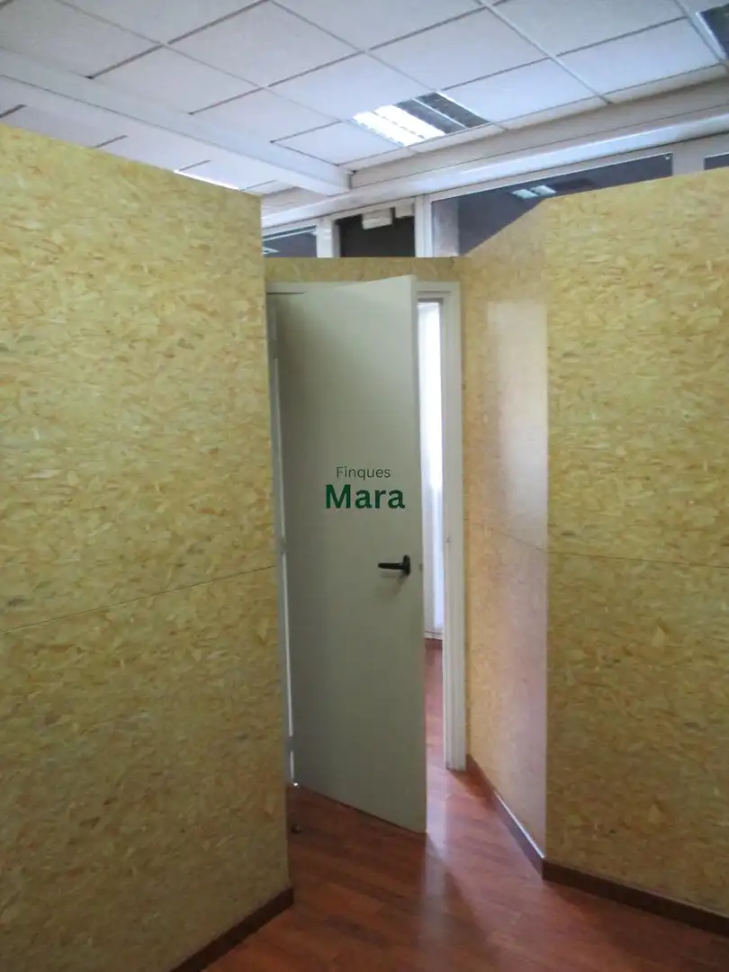 Oficina en venta en Sant Boi de Llobregat con Aire acondicionado