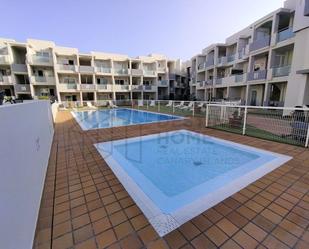 Vista exterior de Apartament en venda en La Oliva amb Terrassa, Traster i Moblat