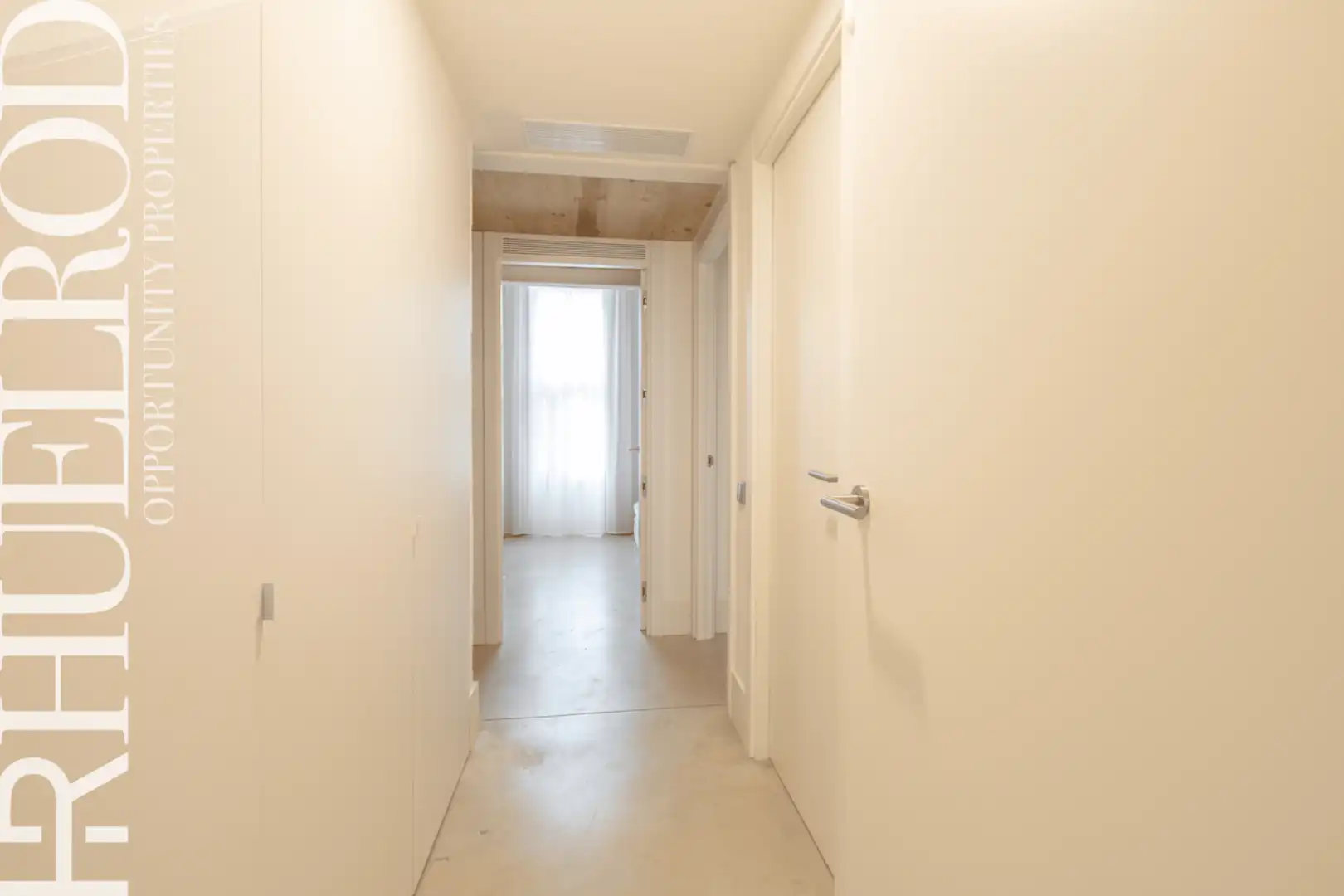 Ground floor for sale in Barcelona  with Air Conditioner, Heating and Terrace