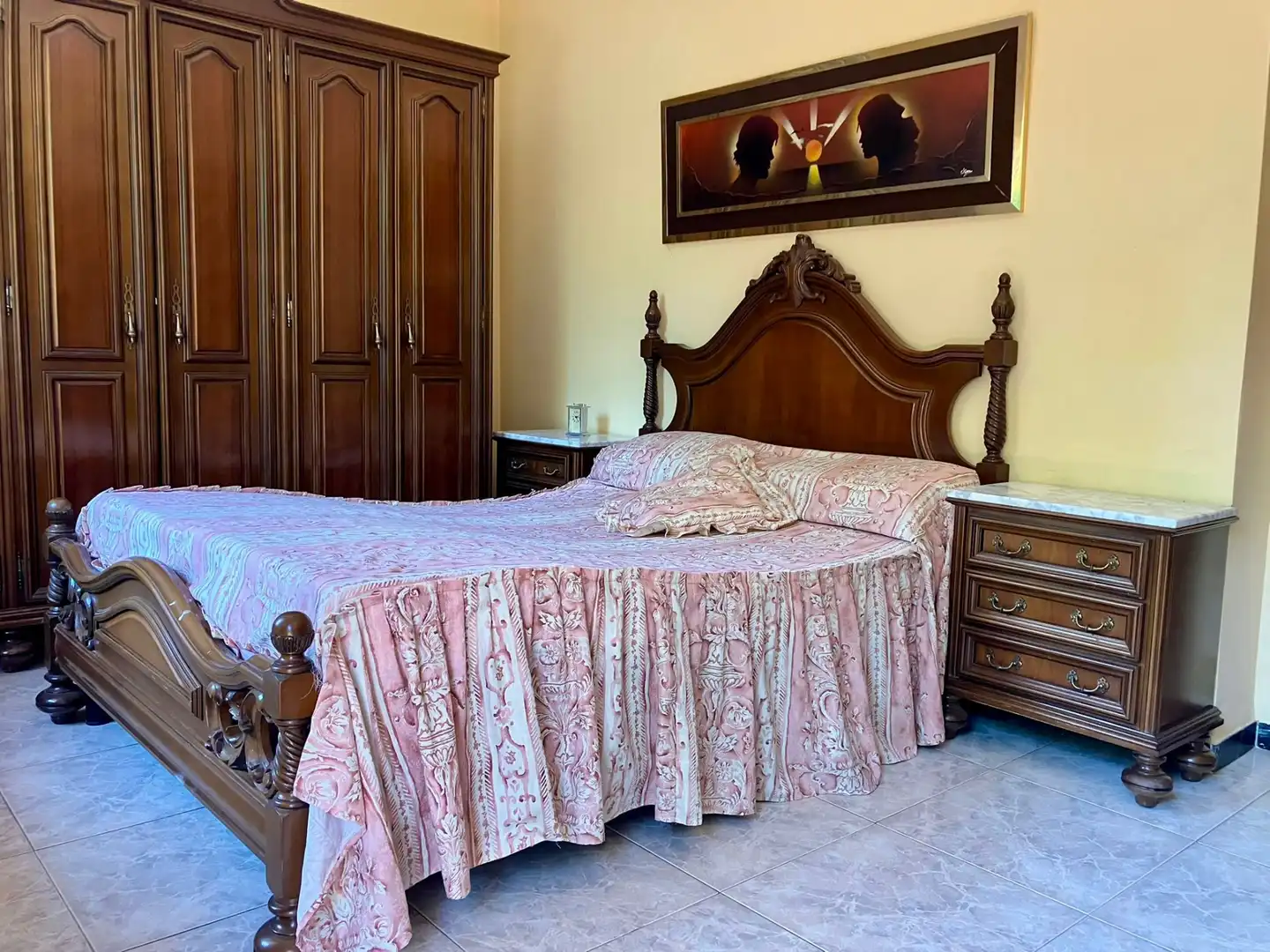 Dormitori de Casa o xalet en venda en Olot amb Calefacció, Terrassa i Balcó