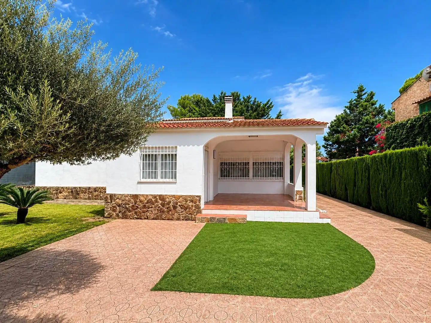 Vista exterior de Casa o chalet en venta en Carlet con Aire acondicionado, Calefacción y Jardín privado