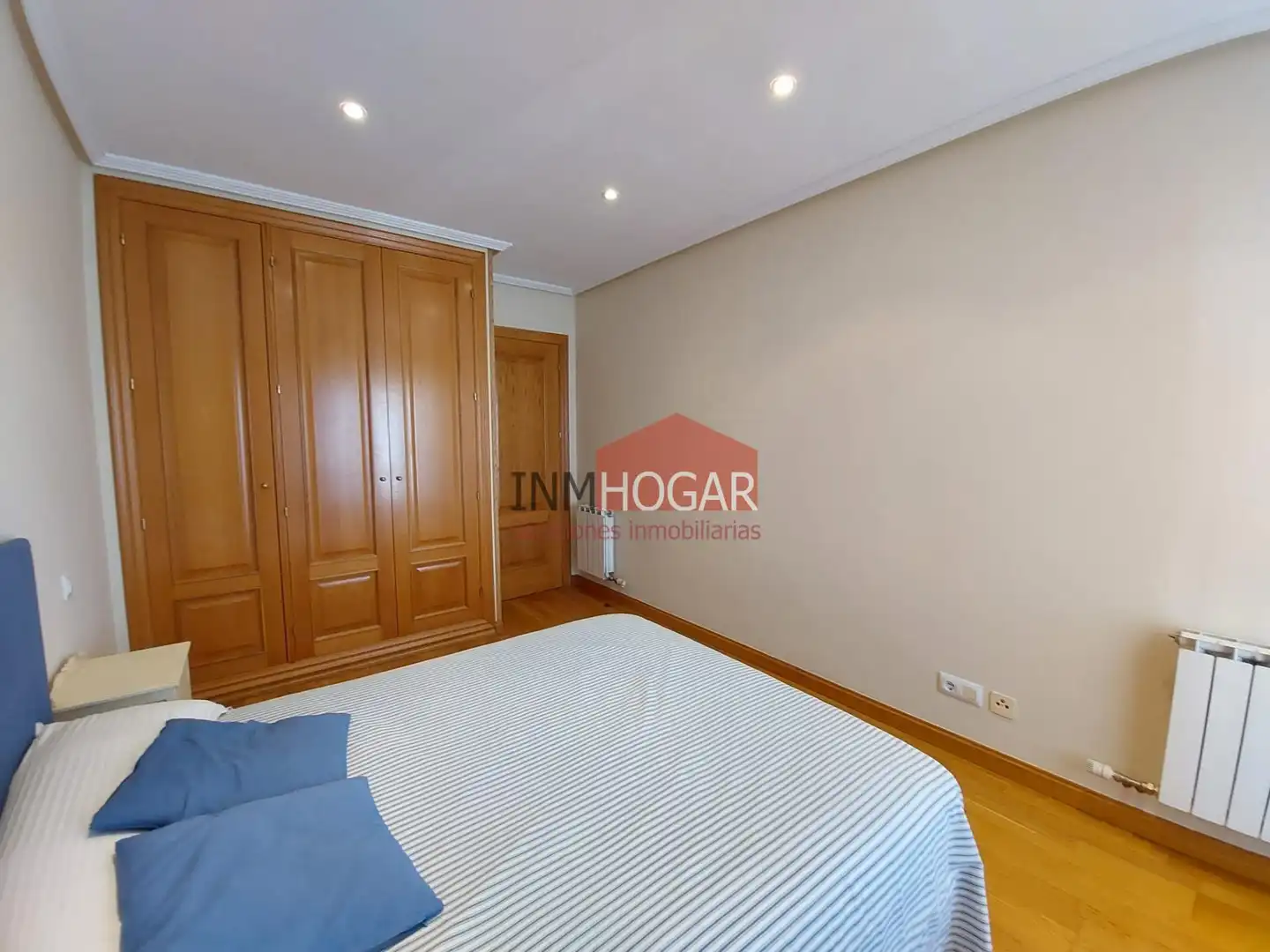 Bedroom of Flat for rent in Ávila  with Heating, Terrace and Furnished