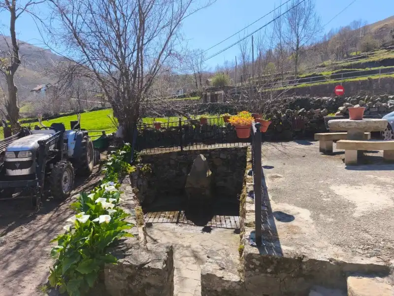 Casa adosada en venda en Rionansa amb Calefacció i Jardí privat