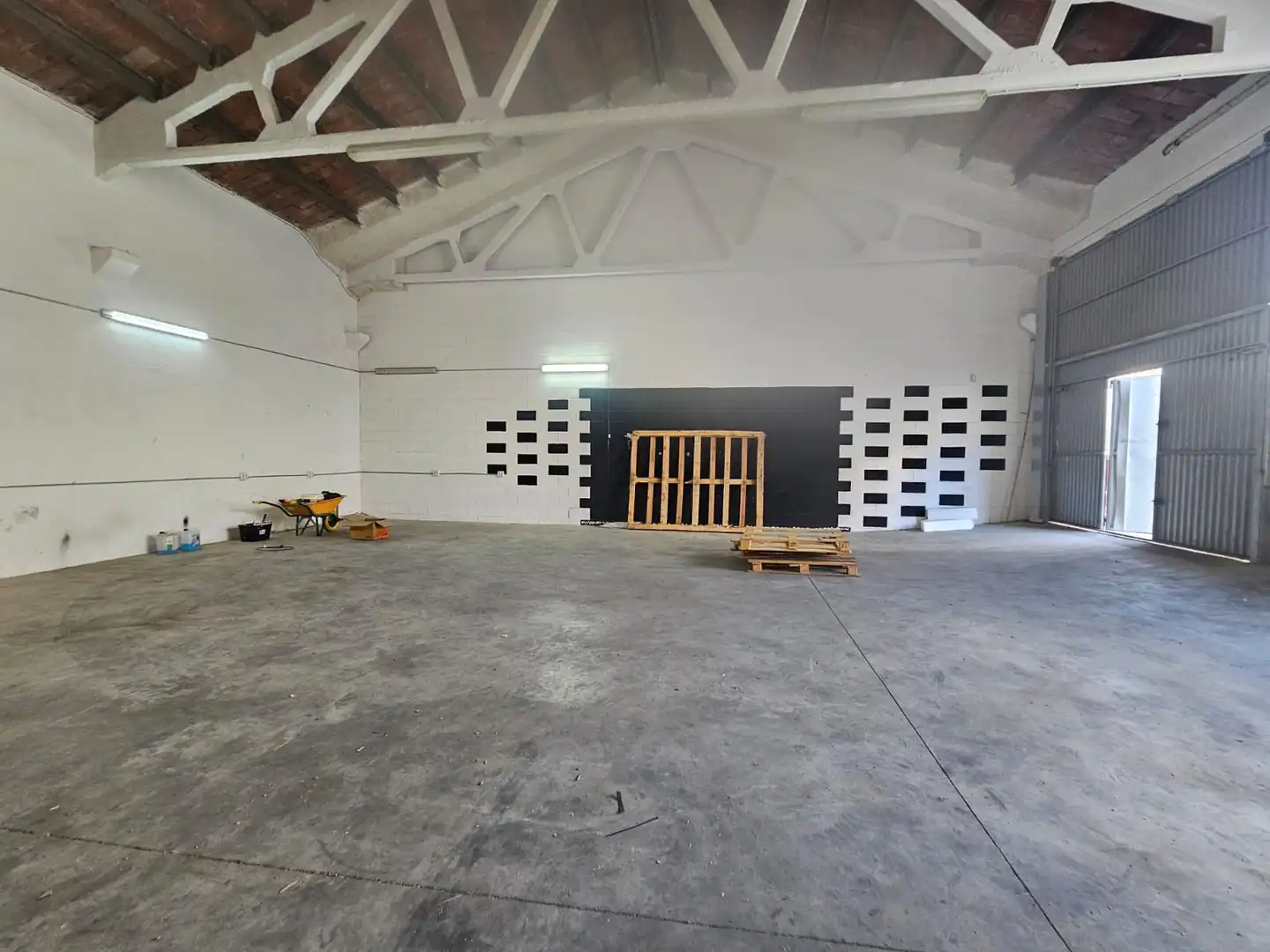 Industrial building to rent in Sud, imagen 4
