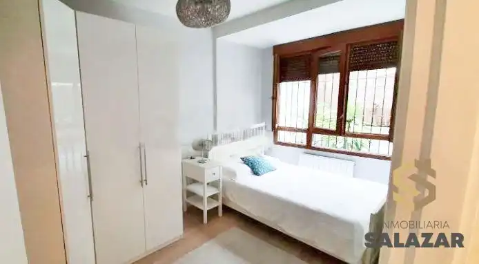 Habitación de Piso de alquiler en Bilbao  con Calefacción y Terraza