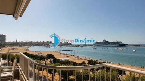 ÁTICO REFORMADO EN PRIMERA LÍNEA, CON VISTAS AL MAR + DOS PLAZAS DE PARQUING INCLUIDO EN EL PRECIO, imatge 3