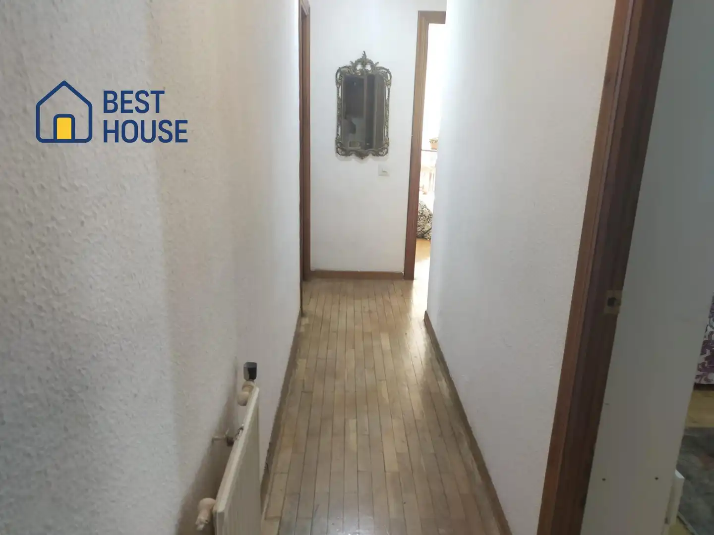 Piso en venta en León Capital  con Calefacción, Terraza y Trastero